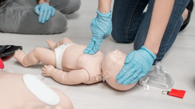 Why Everyone Should Consider Adult, Child, and Infant CPR Certification
